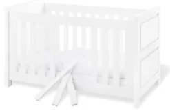 Pinolino Lit De Bébé évolutif Milk -Meubles Pour Enfants f82f19141f694742a27caa809f77920e.cropped 120 127 1262 821.processed